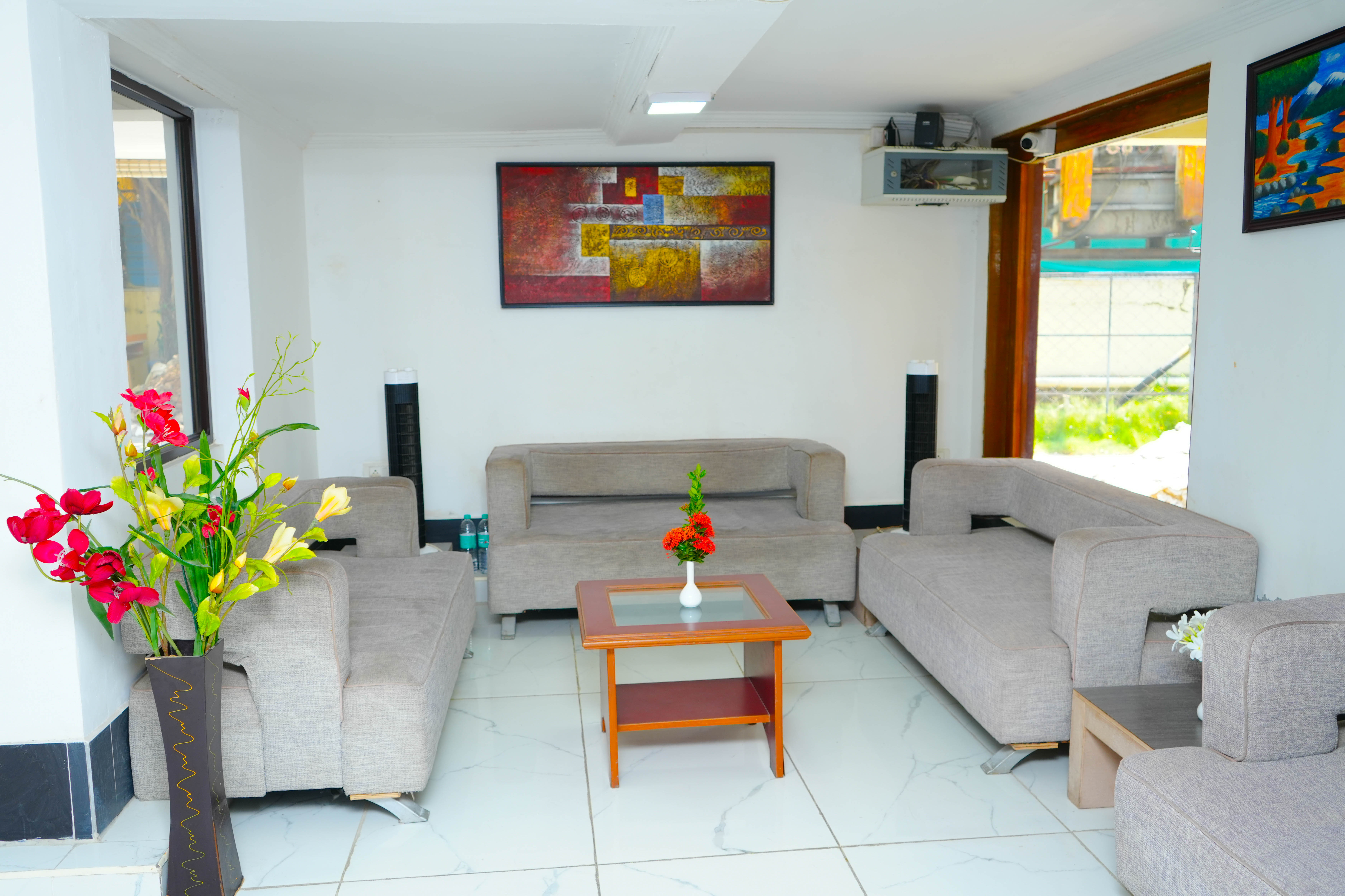 Separate living & bedroom areas